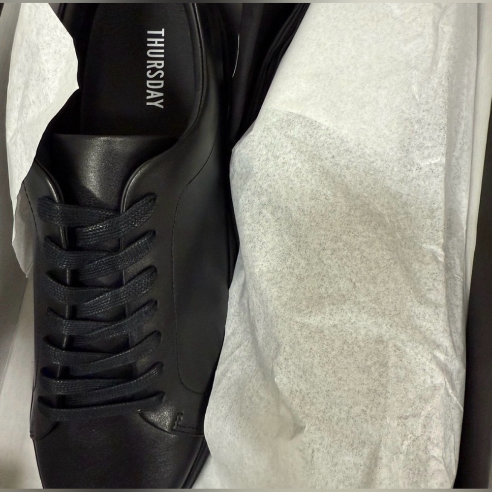 Brand New Thursday Boot Company Black Leather Sneakers Encore - Picture 4 of 10